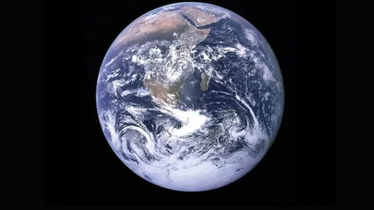 Odejdou 24 hodin denně? Občané Země zažijí 25 hodin denně