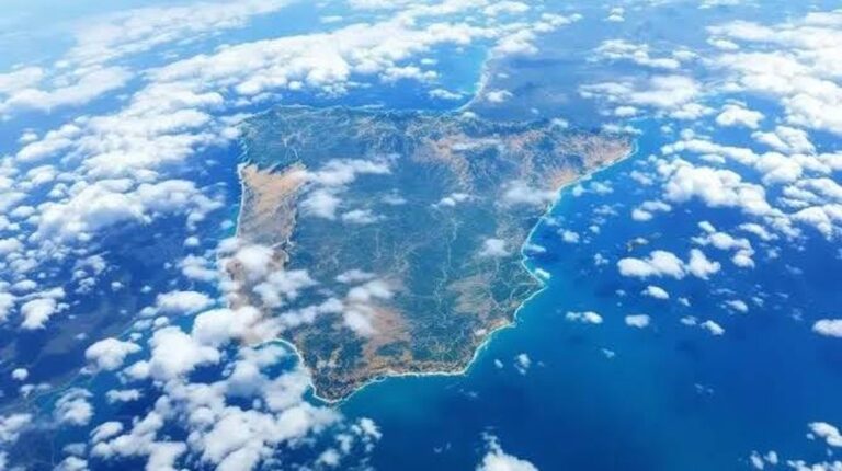 Otáčení Iberijského poloostrova: Vědecké odhalení geologického pohybu