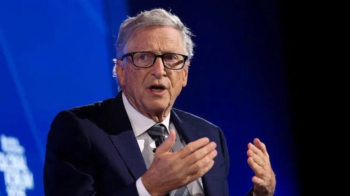 Bill Gates varuje svět před hrozbami umělé inteligence pro pracovní místa