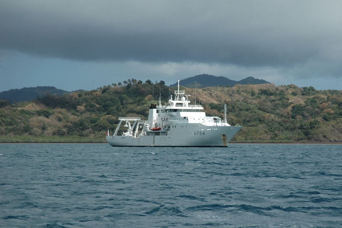 Klíčová role SHOM v řízení francouzských námořních zón