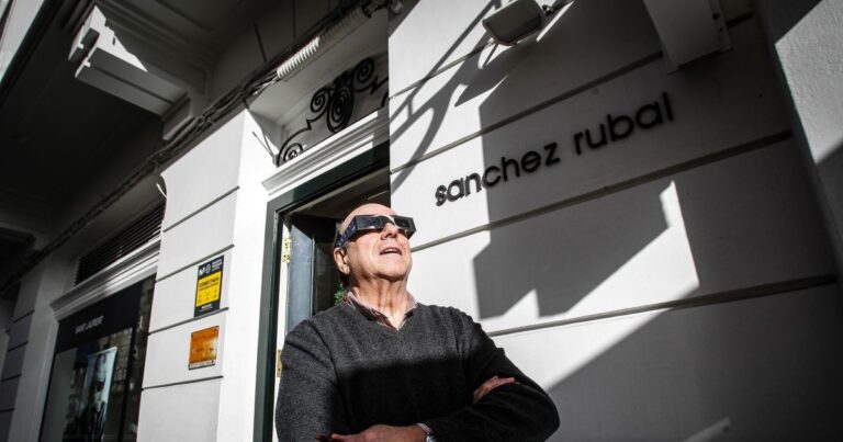 Nejpopulárnější dárek Vánoc v A Coruña: brýle na sledování slunečního zatmění