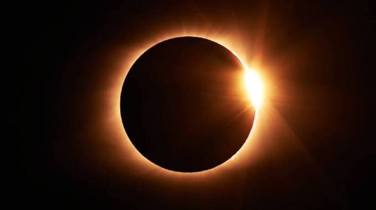 První sluneční zatmění roku 2026: kdy to bude, co znamená a proč se nazývá "anulární"