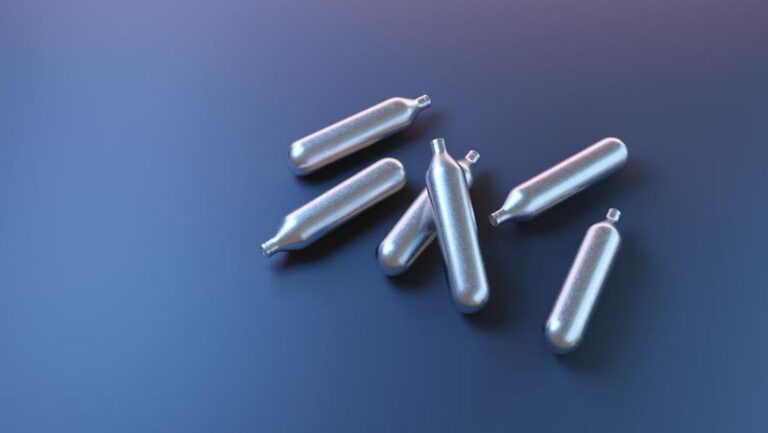 Zneužívání Oxidu Dusného: Trendy a Rizika